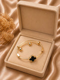 Simple And Stylish Hand Cuff